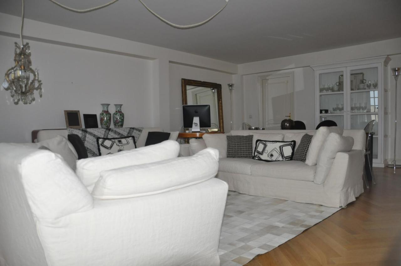 Au Champs Elysées Appartement Paris
