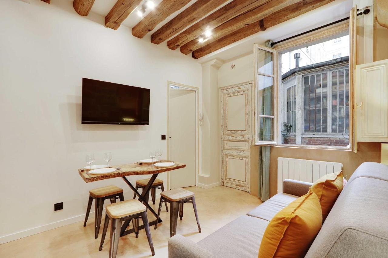 Appartement Cmg - Place Des Vosges - Le Marais 2 Paris