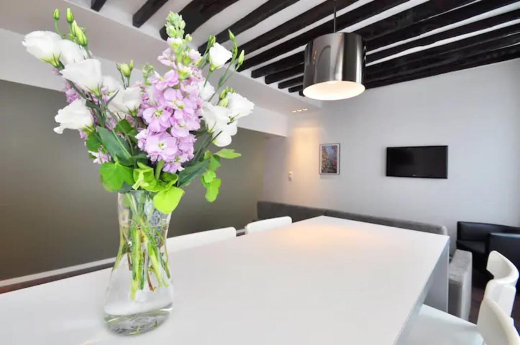 Apartment Montorgueil Beautiful Paris