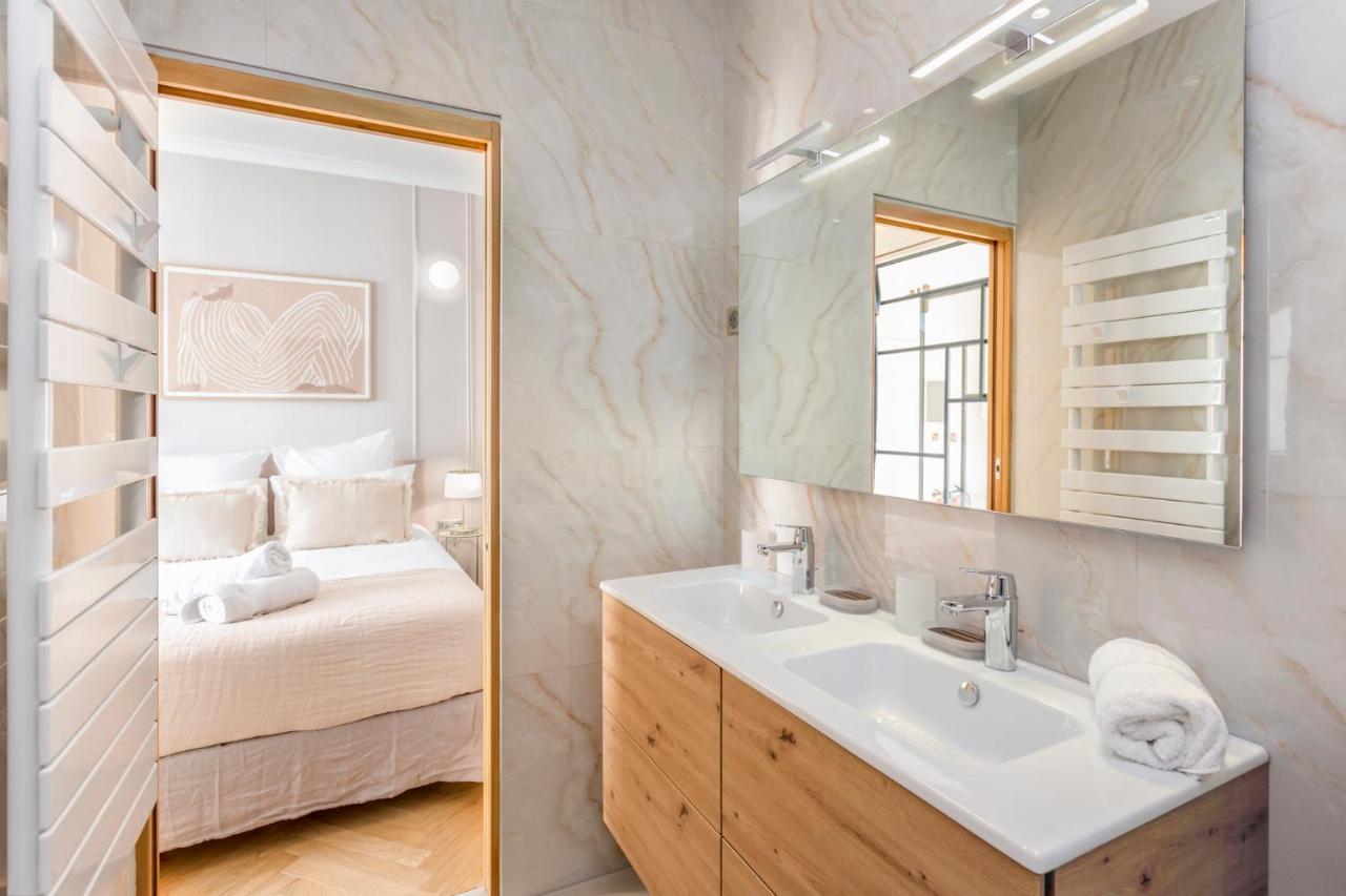 Reva Appart hôtel *