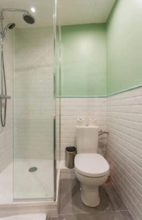 Apartment Amazing Iii Saint Fargeau Paris