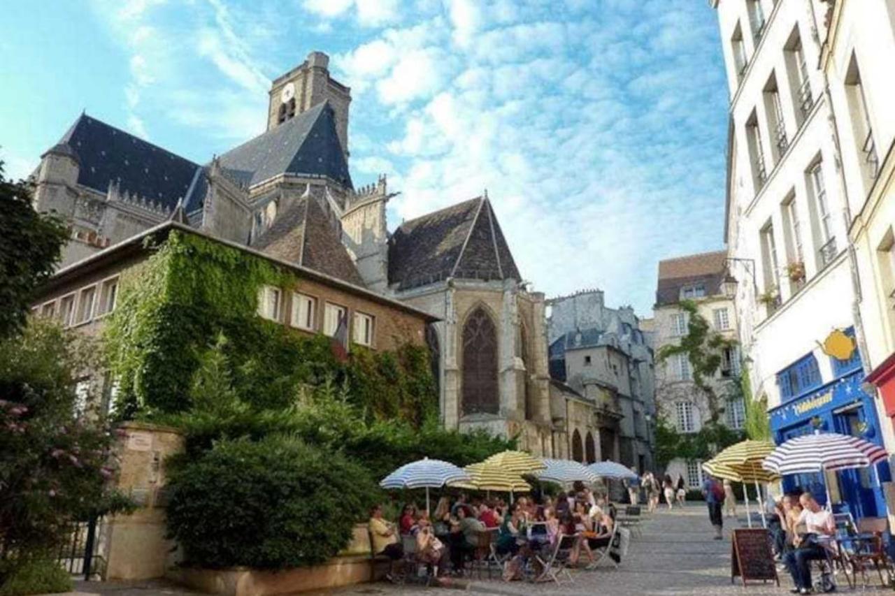 Charming 1br - Montorgueil / République * Paris