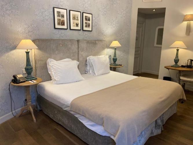 New Roblin Hotel 4*