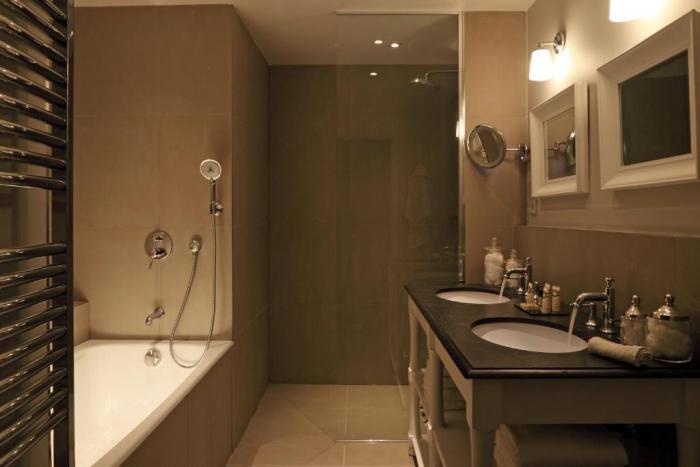 New Roblin Hotel 4*
