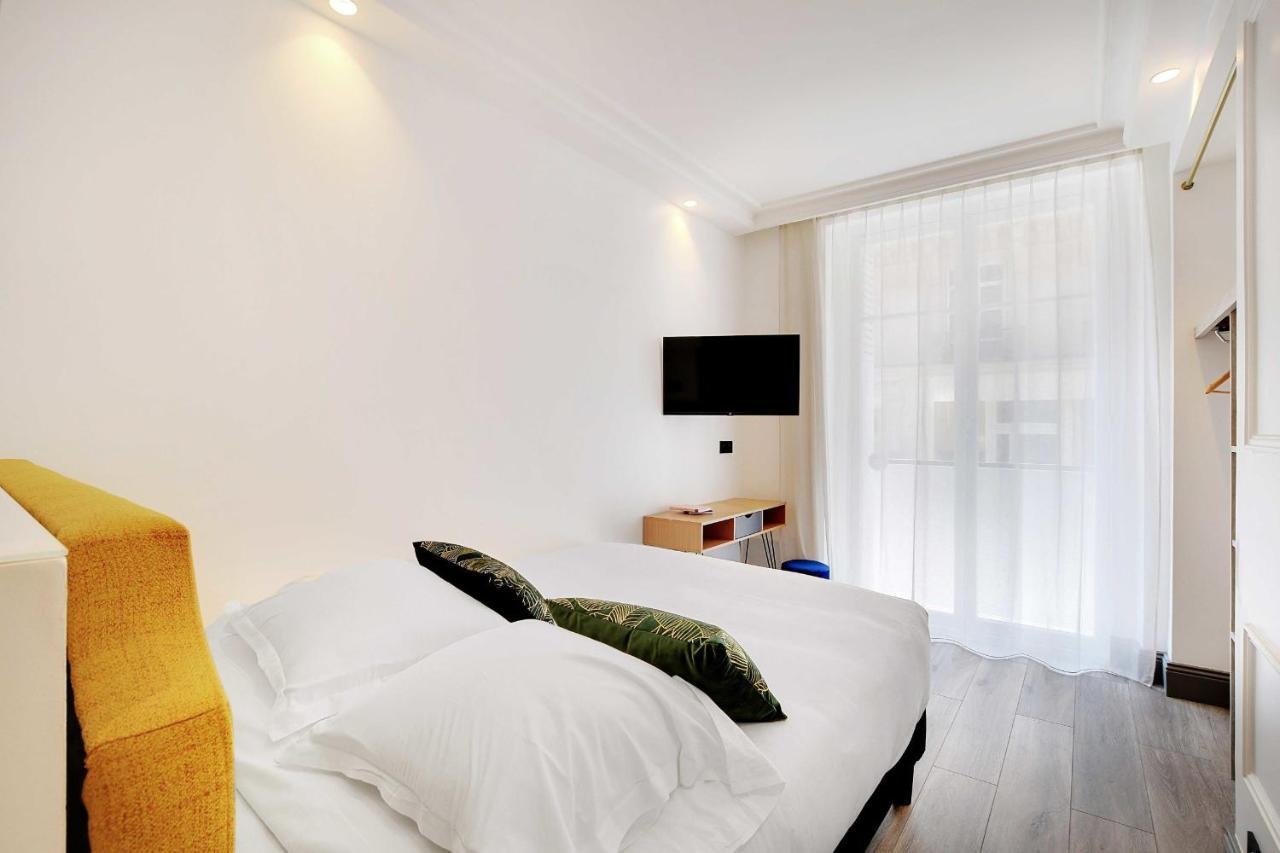Appartement Magnifique - 2br - 6p - Place De L'etoile