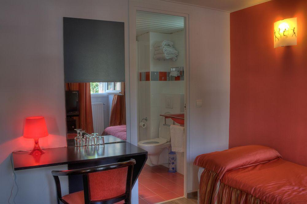 Montholon Hotel Paris
