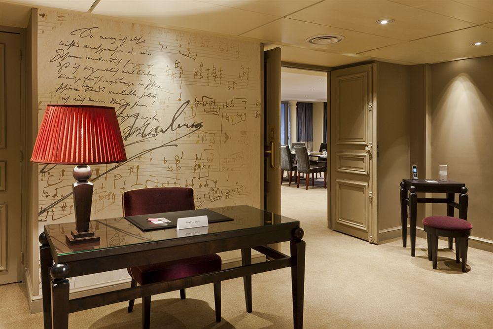 Hilton Opéra Hotel 4*
