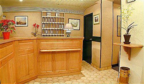 Moulin Hotel 3*