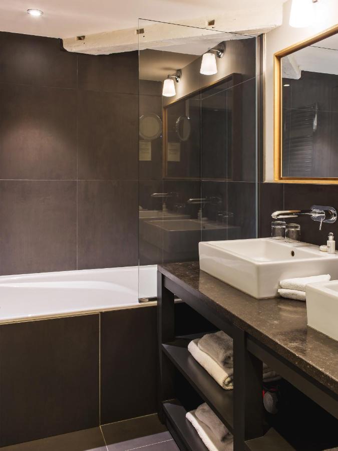 New Roblin 4* Paris