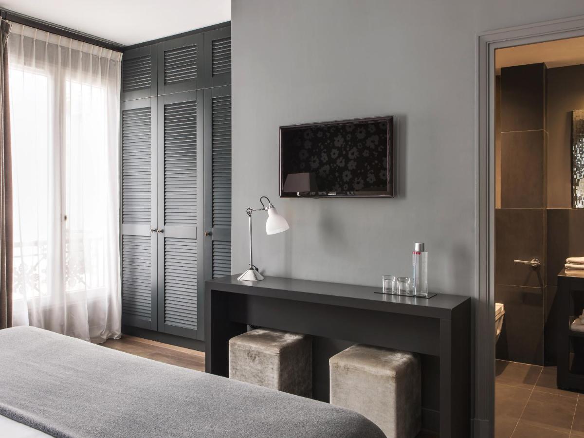 New Roblin Hotel