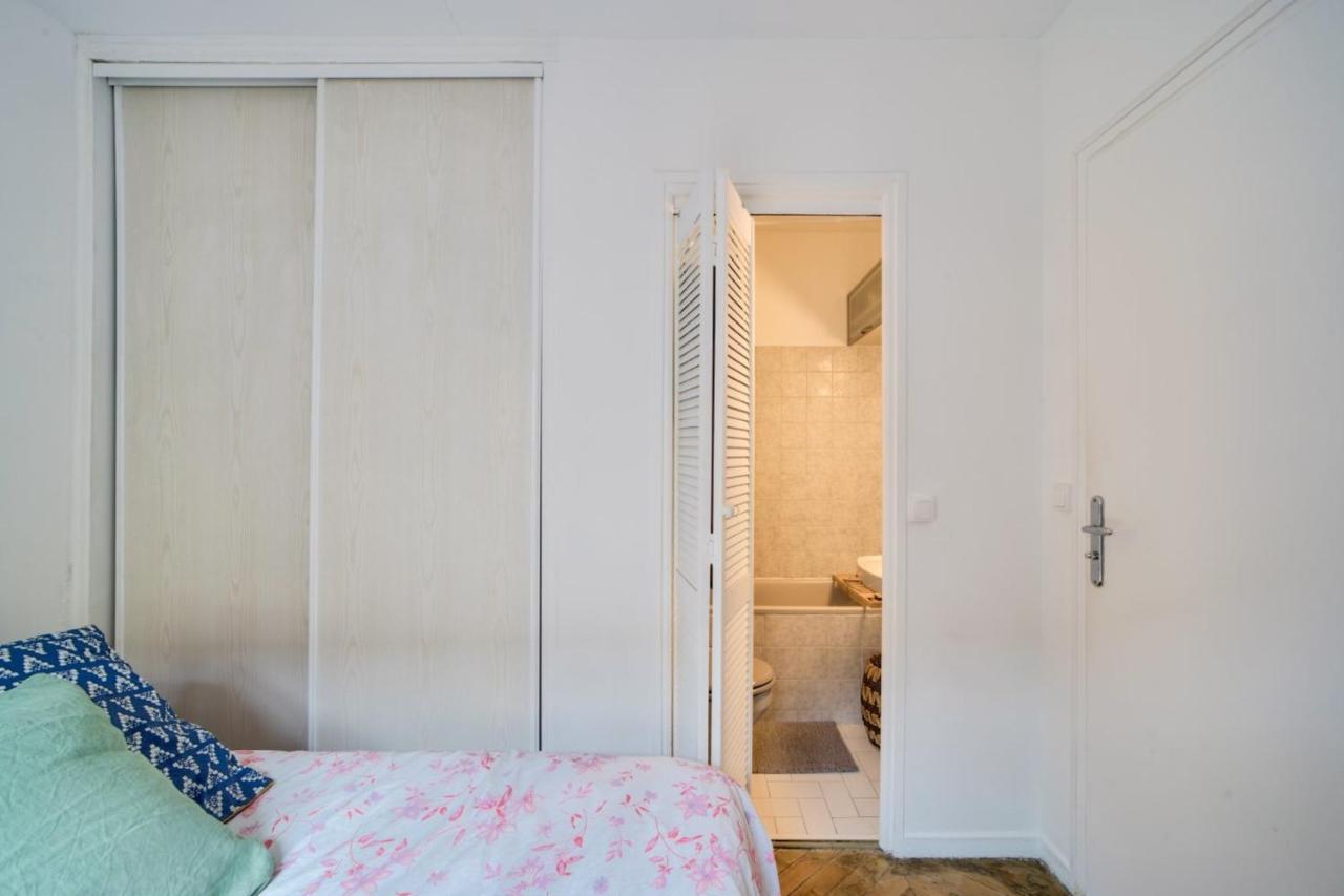 Bright For 4 People In Batignolles Apartment Paris