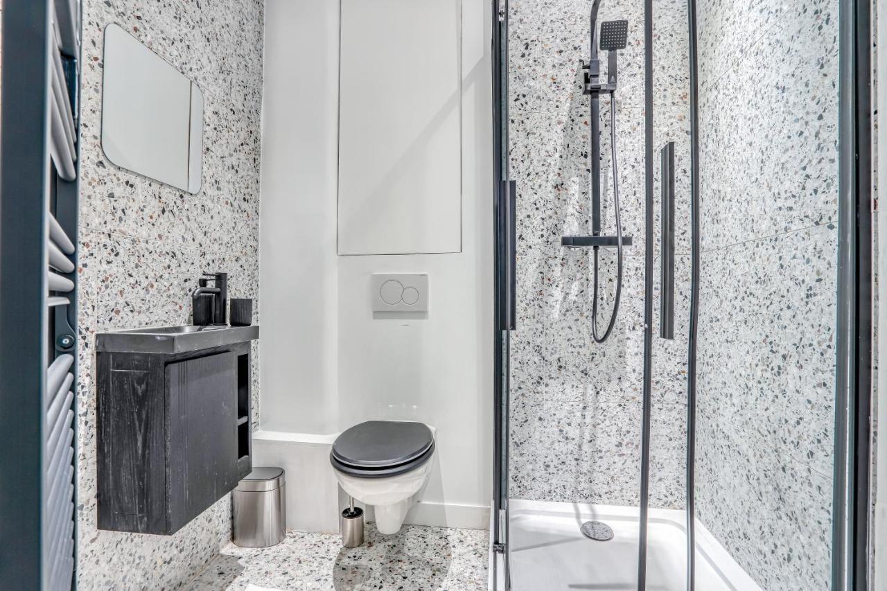 Apartment Luxury Champs Elysees Paris