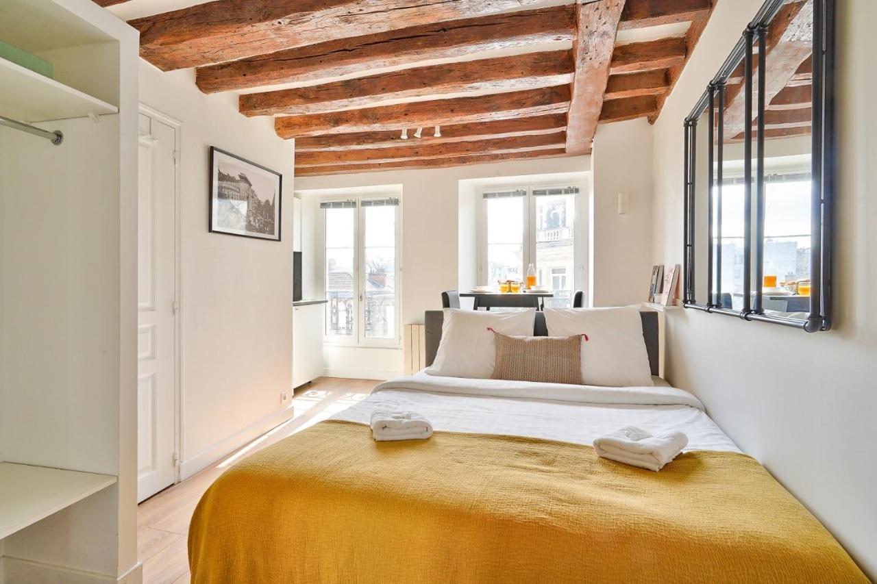 Cosy And New In The Heart Of Apartment Paris