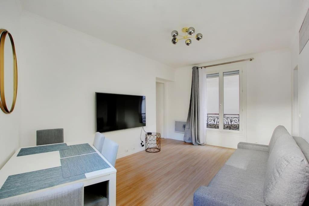 Apartment New-appartement Claude Bernard V *