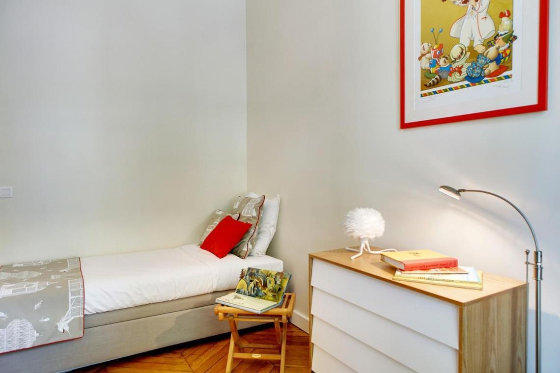 Apartment In A Great Location Close To The Eiffel Tower *