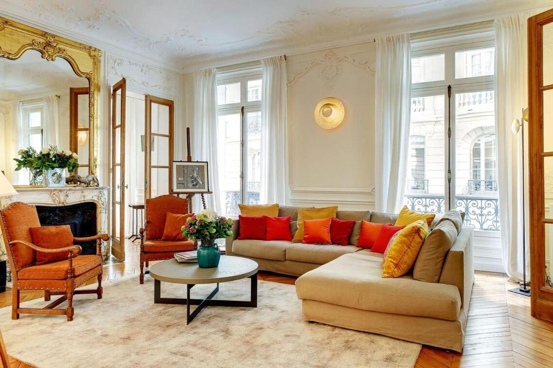 Apartment In A Great Location Close To The Eiffel Tower *