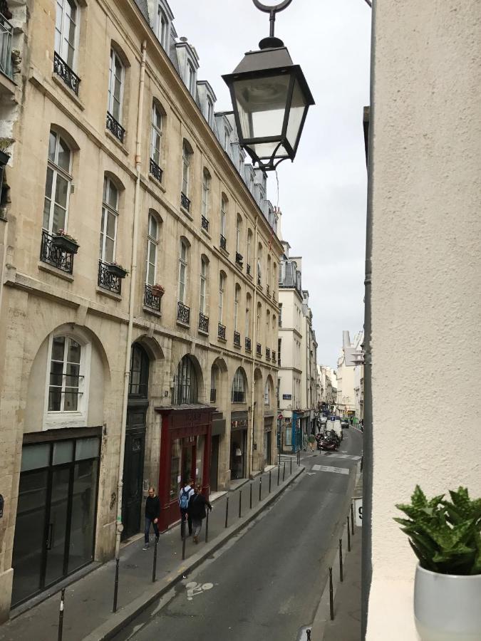Au Coeur Du Marais Apartment
