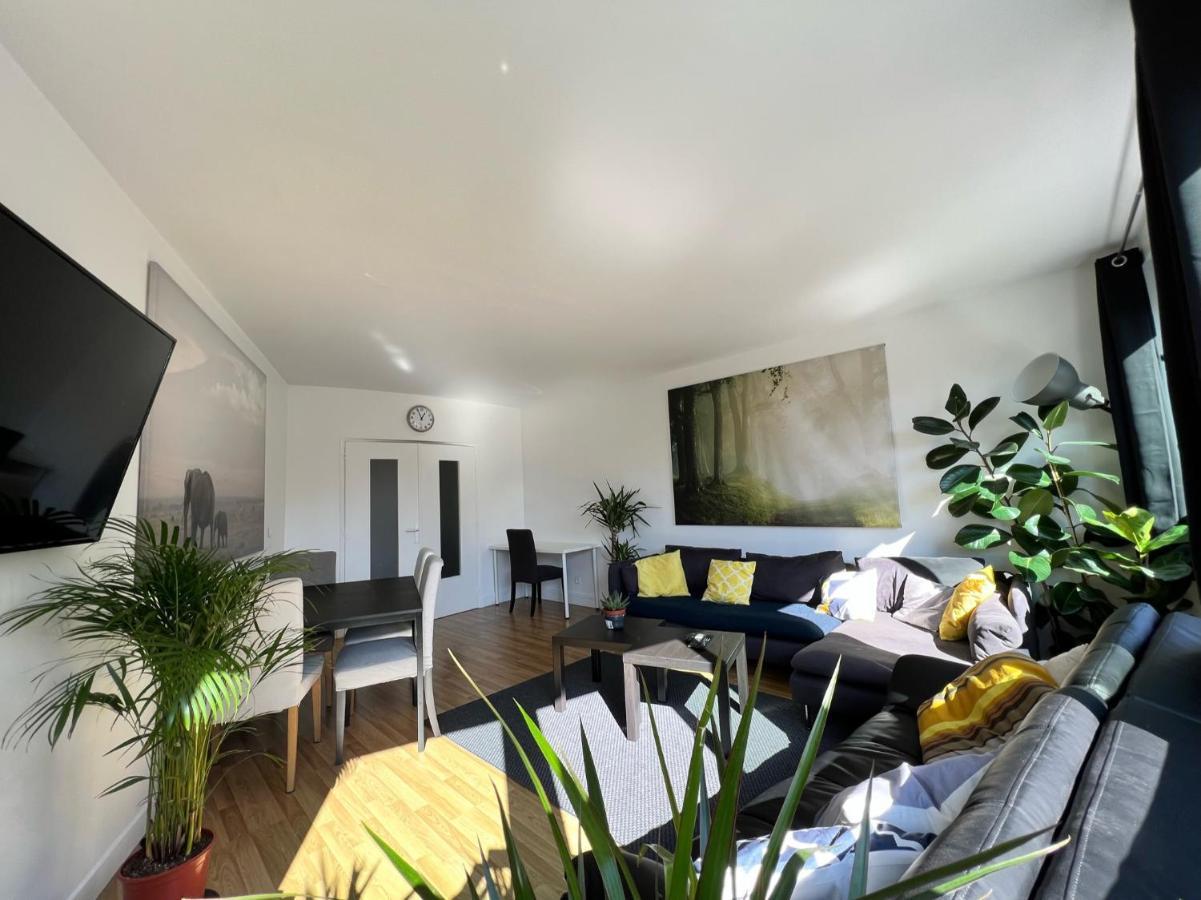 Appartement Grand Lumineux Proche Tour Effeil Paris