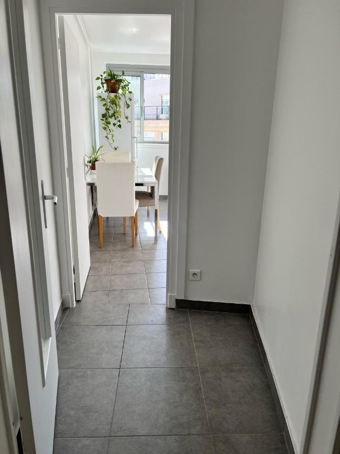 Appartement Grand Lumineux Proche Tour Effeil Paris