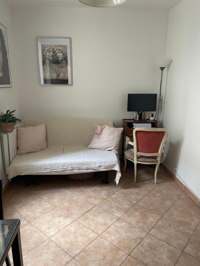 Appartement Joli Devant Le Jardin De Luxembourg *
