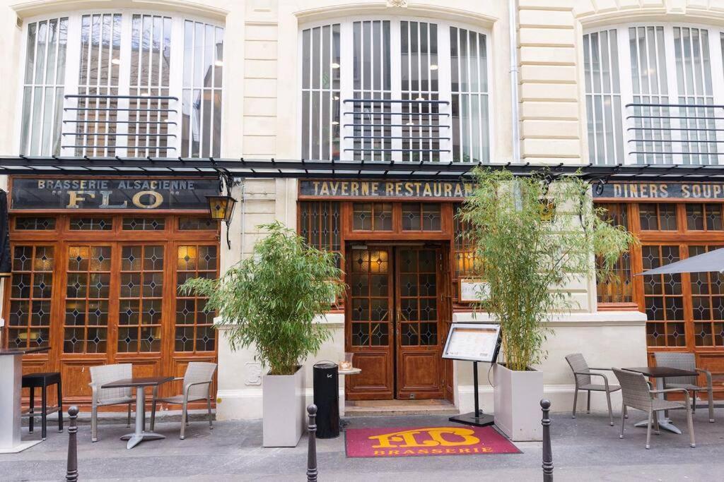 Superb Large And New 4bds Flat - Heart Of 10 Paris