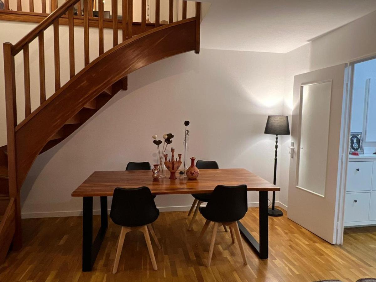 Séjour chez l'habitant Entire With Terrace