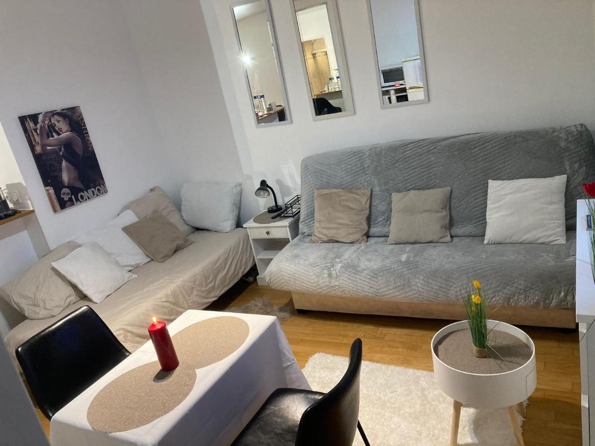 Studio Calme Et Eclaire Proche De Nation A Apartment Paris