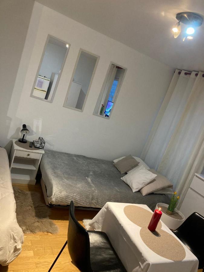 Apartment Studio Calme Et Eclaire Proche De Nation A