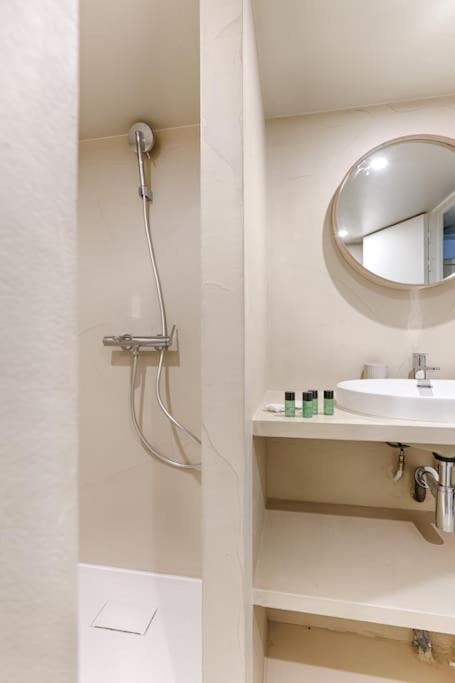 Mykeypers - Amazing Duplex 2br/6p - Bastille / Marais 3 Apartment *