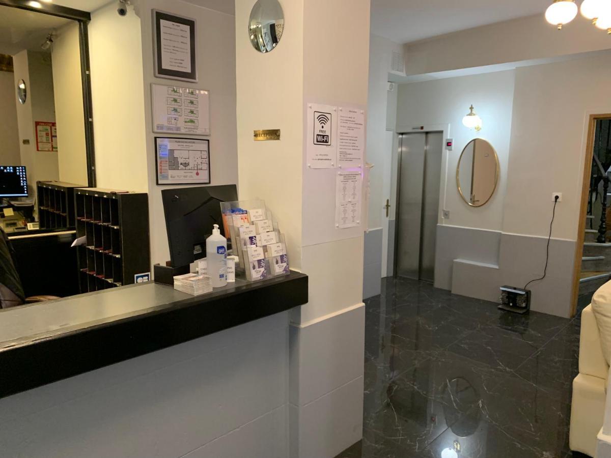 Apollo Opera Hotel 3*