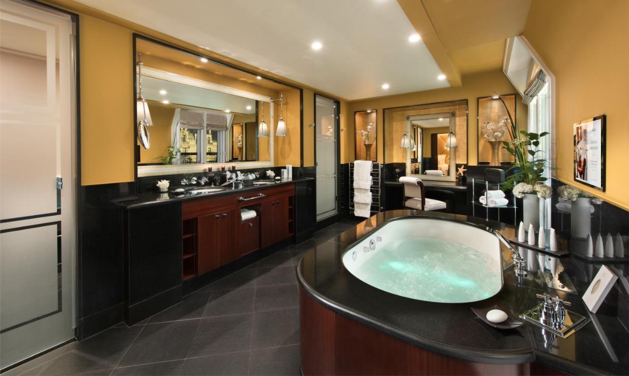 Barrière Fouquet's 5* Paris