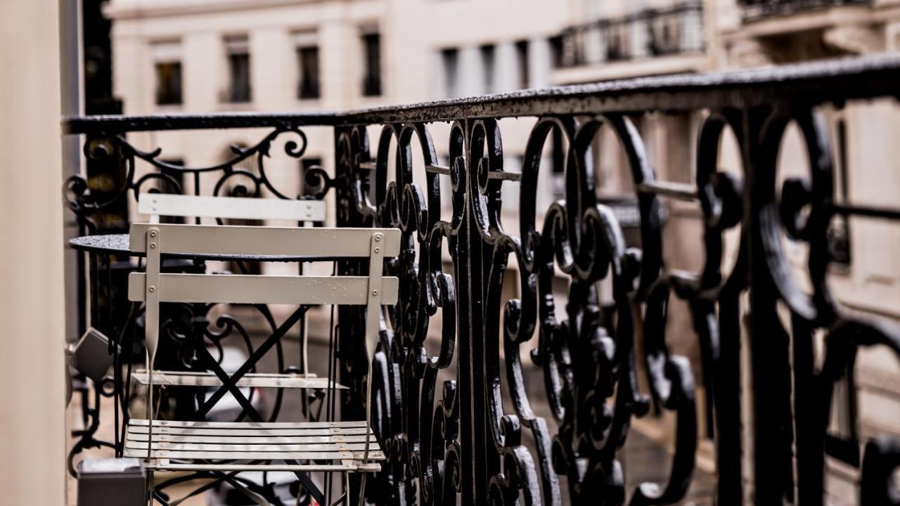 Monsieur George & - Champs-elysees