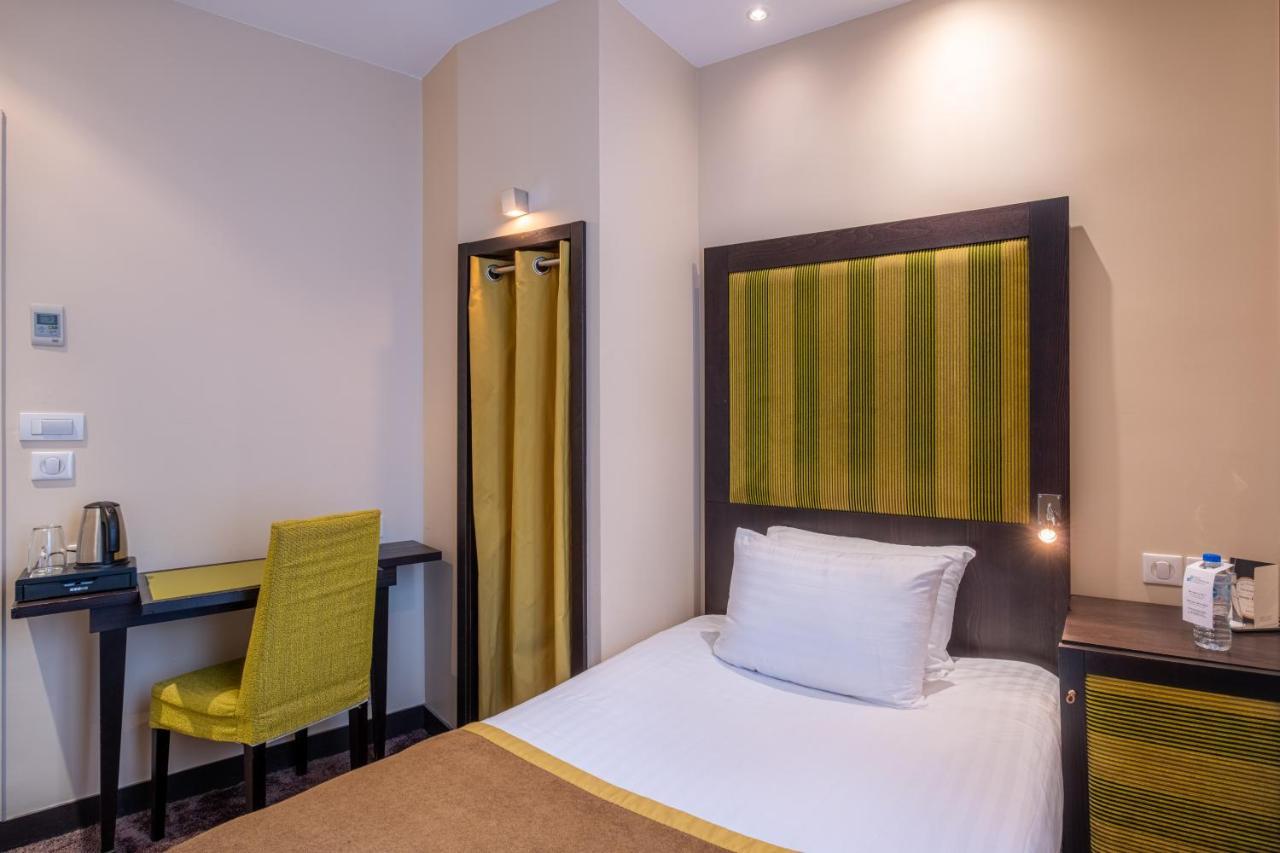Hotel Courcelles Etoile 3*