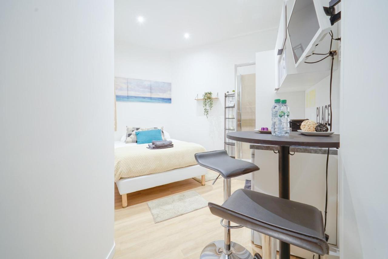 X Well Located Studio Fully Renovated In Center Apartment *