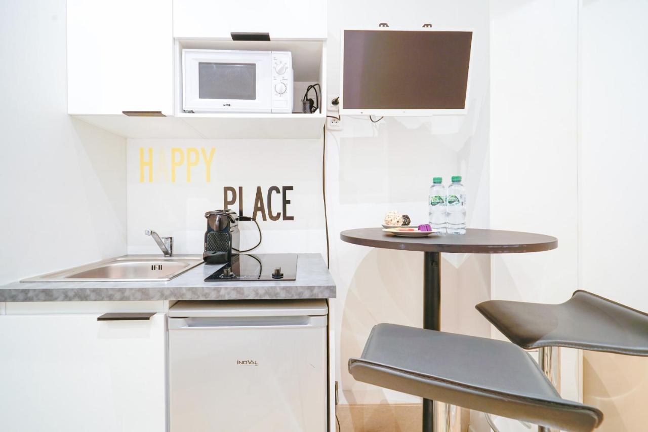 X Well Located Studio Fully Renovated In Center Apartment