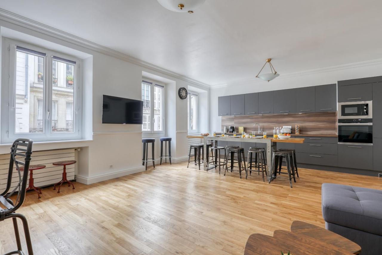 Superb Large And New 4bds Flat - Heart Of 10 Apartment *