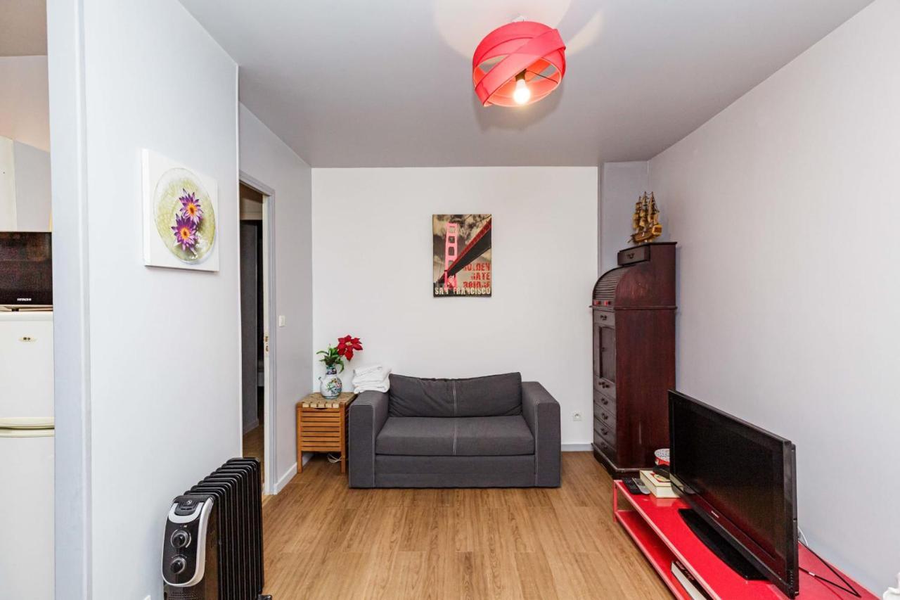 Appartement Charming 40m In The Heart Of Paris