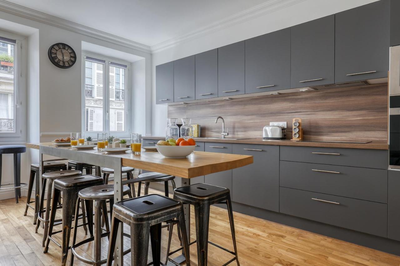Superb Large And New 4bds Flat - Heart Of 10 Paris