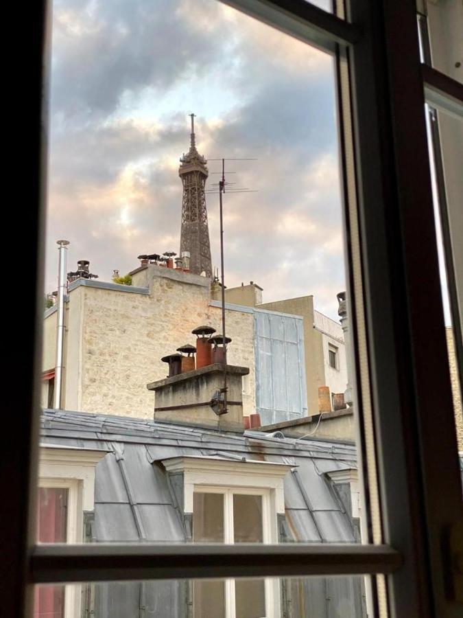 Modern W/ Tour Eiffel View In The 7th Paris