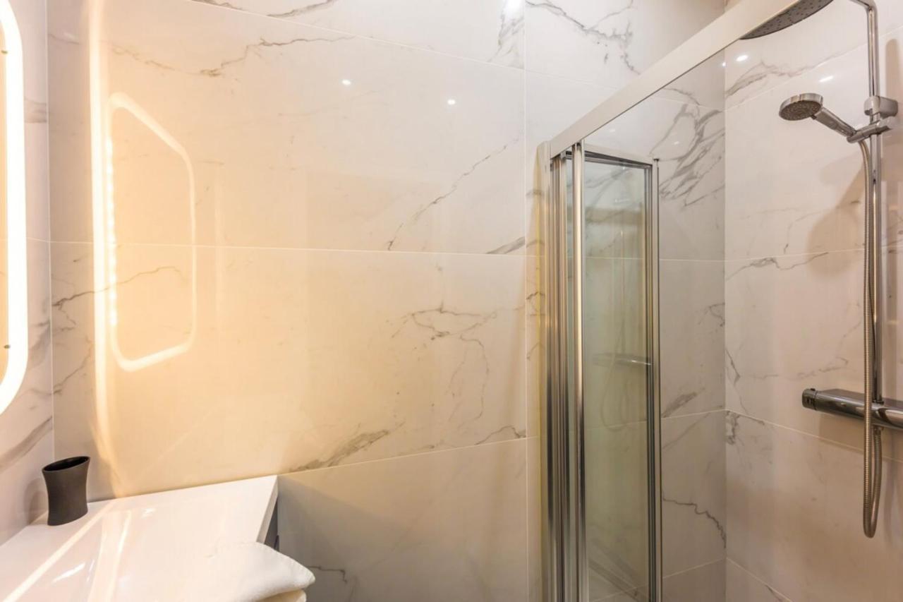 Spacious - 3br-8p - Place De La Bastille Apartment *