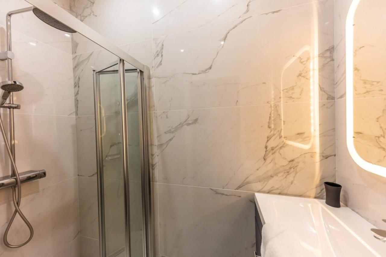 Spacious - 3br-8p - Place De La Bastille Apartment *