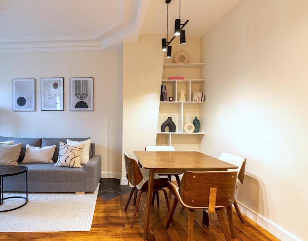 Cosy & Modern Flat In 14 Apartment *