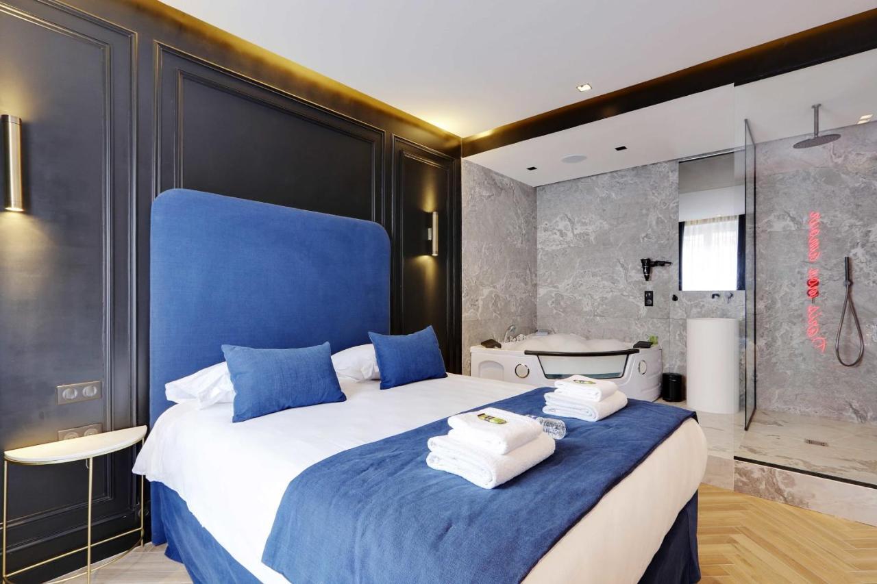 Hébergement de vacances Couples Getaway Unit With Jacuzzi - Center *