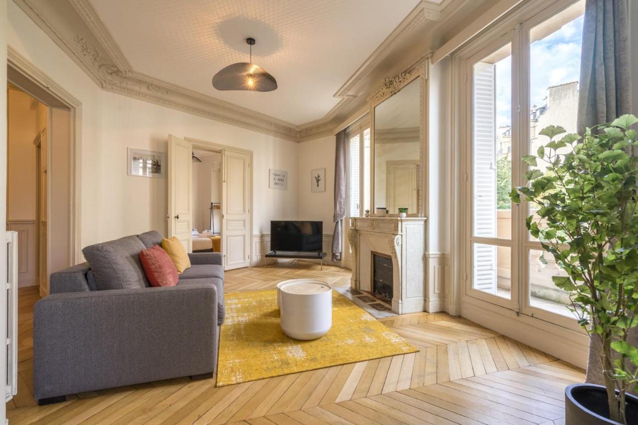Charming Near Trocadero Apartment Paris