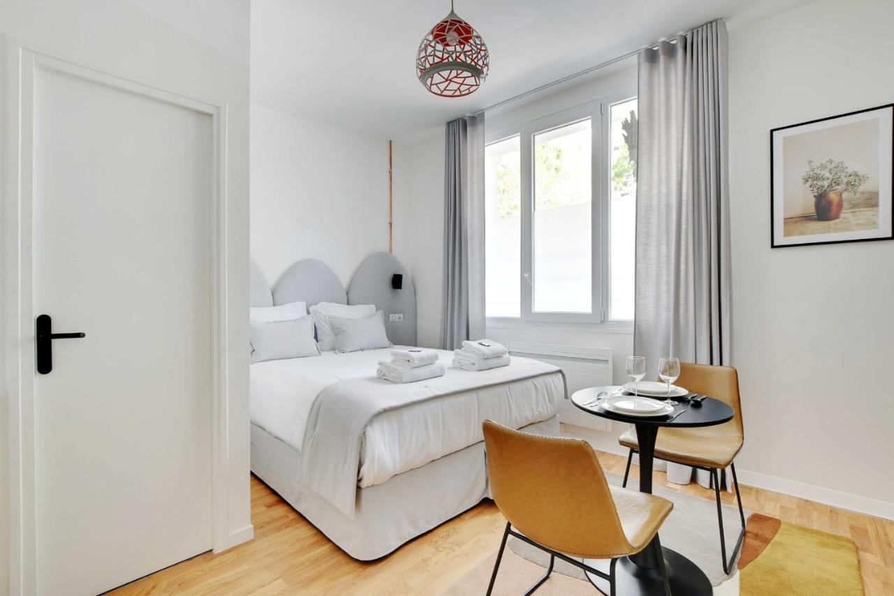 Amazing Apartment-2p-sacre Coeur-poissonniers-4 Apartment