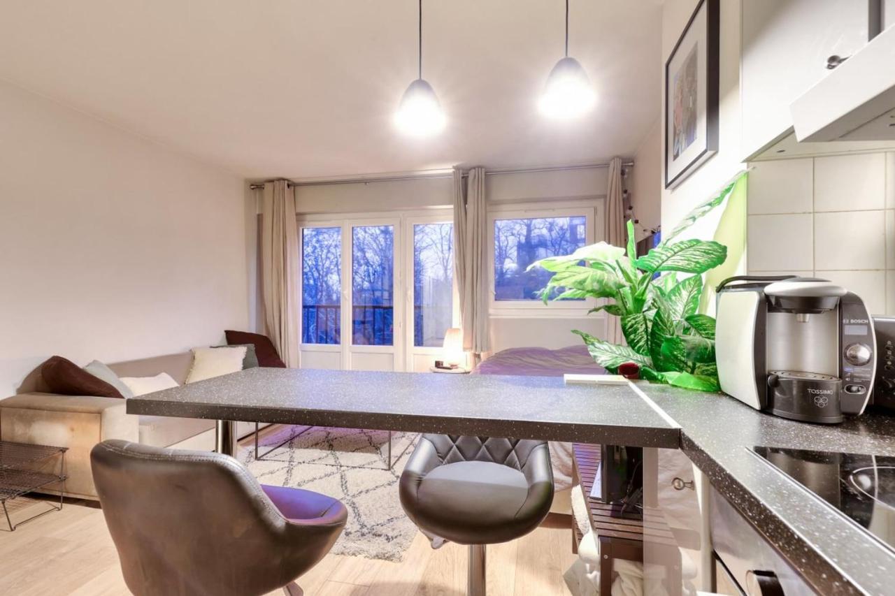 Cozy For 2 Located In 19 Appartement *