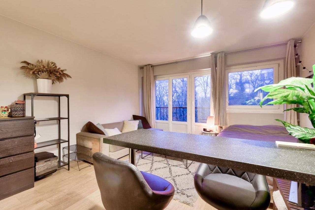 Cozy For 2 Located In 19 Appartement