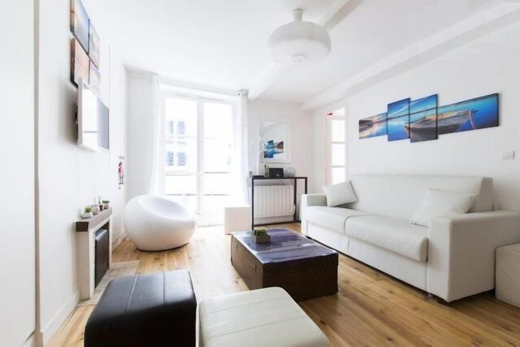 Appartement High Standing 2-room In Latin Quarter Paris