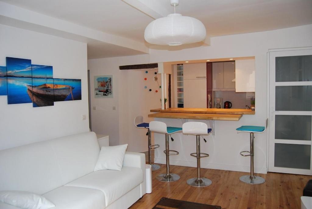 Appartement High Standing 2-room In Latin Quarter