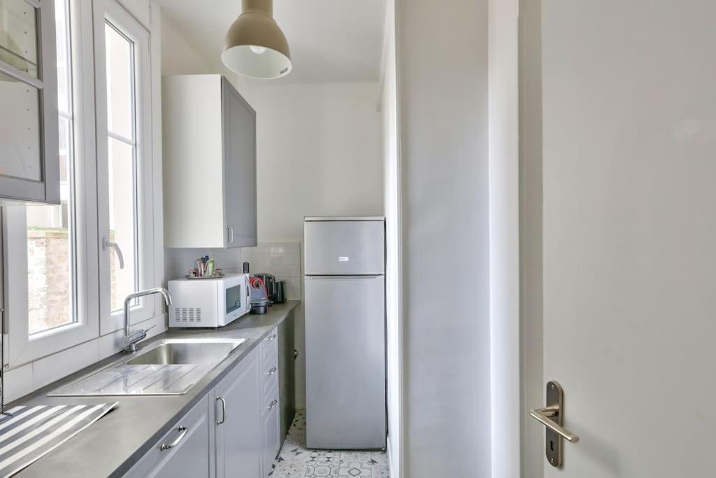 Renovated Modern 1 Bedroom Porte Maillot Appartement Paris